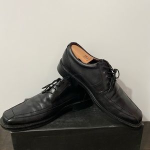 Johnson and Murphy black leather Oxfords shoes